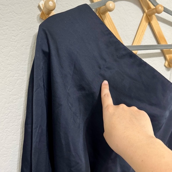 Significant Other Kelsie Gown Maxi Dress in Midnight Dark Navy One Shoulder Sz 2 - Picture 6 of 8